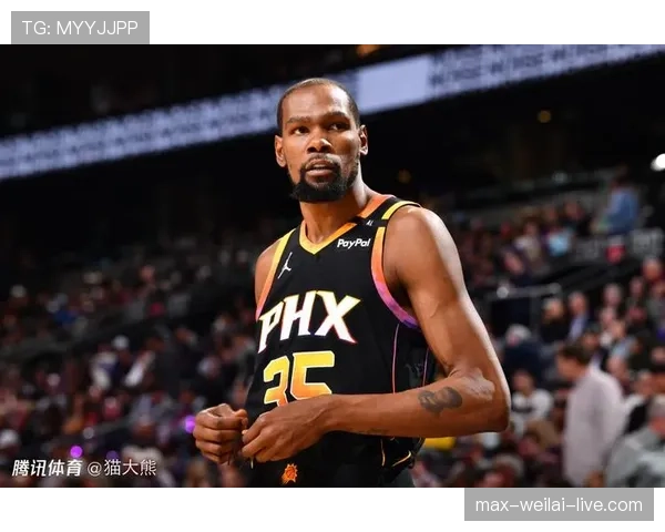 杜兰特这训练餐吃得比我家猫还清淡，真就靠喝水长肌肉？