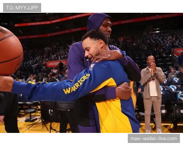 防守三秒违例怎么判？带你快速看懂NBA关键规则